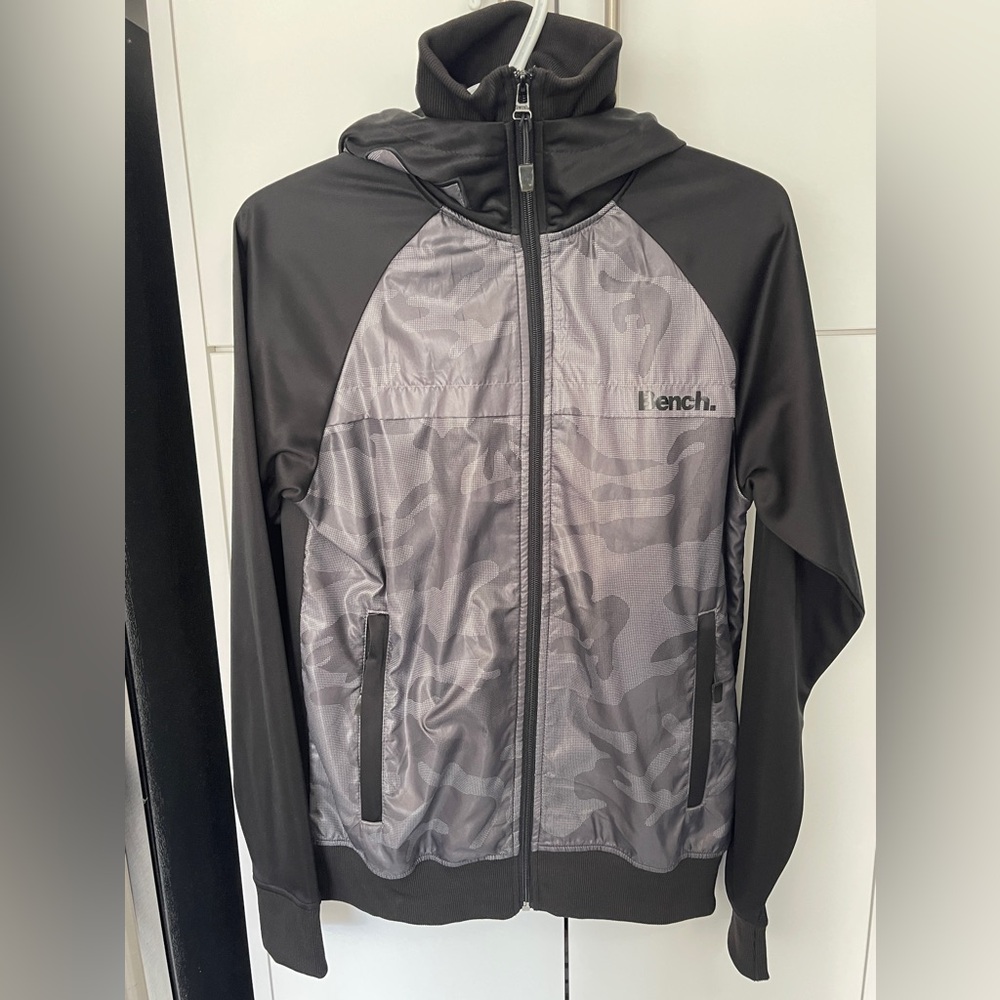 Men’s Black Bench Softshell/Track Jacket Hoodie –Lightweight Tech Zip-Up, Size S